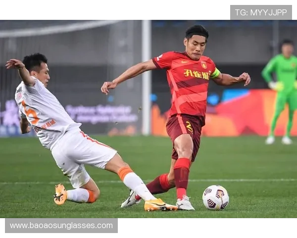 武汉足球队在世界锦标赛中的团队协作表现分析与点评