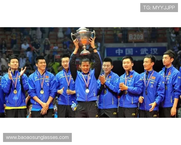 成都羽毛球队在联合会杯积分榜中以62分稳居第一名展现强劲实力 成都羽毛球队在联合会杯积分榜中以62分稳居第一名展现强劲实力